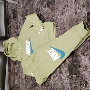 Nike jogging suit